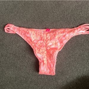 Help Looking For These  victoria secret bikini Bottoms Medium!